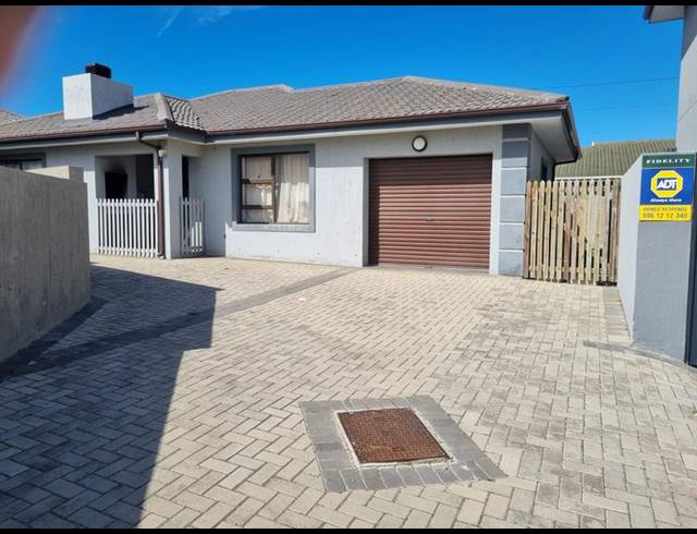 3 BEDROOM PROPERTY TO RENT IN DANA BAY